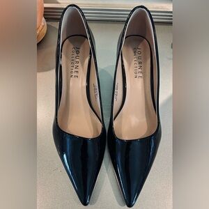 Journee Collection Celica Pump - Size 9.5 - never worn (only tried them on).